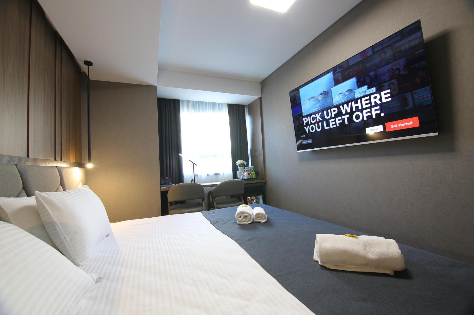 Lumiere Hotel Белград Экстерьер фото
