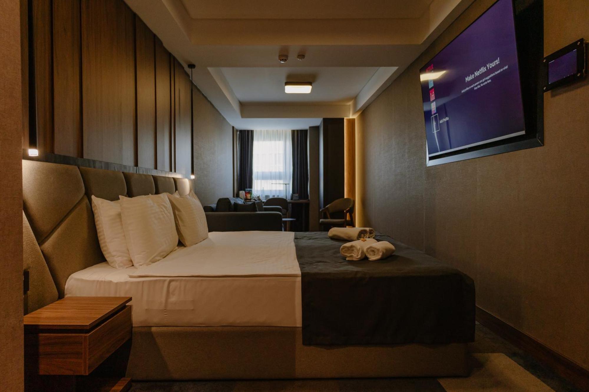 Lumiere Hotel Белград Экстерьер фото
